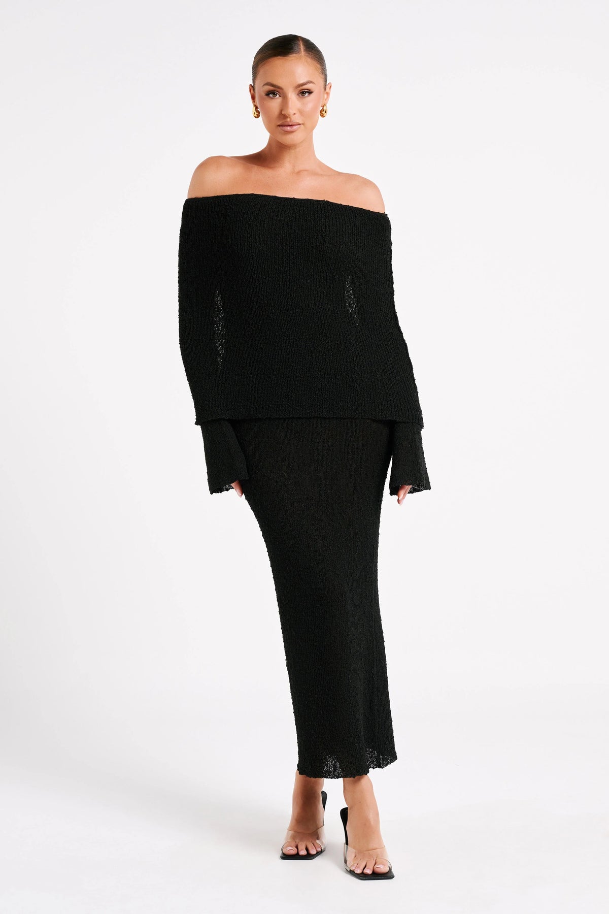 Mia – Off-Shoulder Knit Maxi Set
